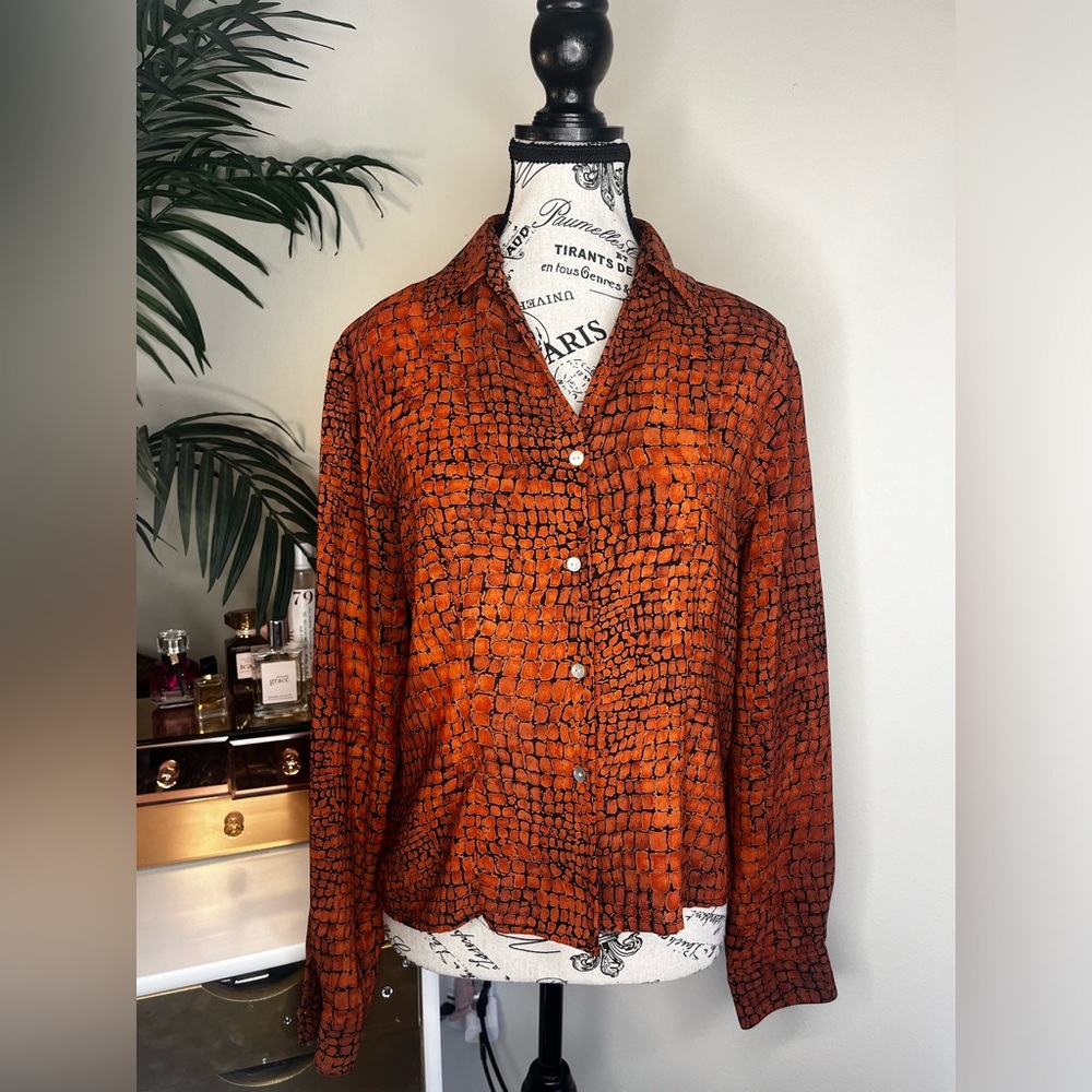Le Caviar Bold Vintage Button-Up Top - Crocodile Print - Picture 2 of 3
